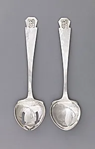 Salad Serving Fork with Pentagonal Terminal