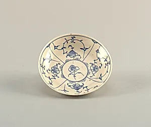 Saucer with "Strohblumen" Pattern
