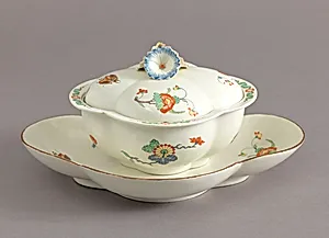 Sugar Bowl and Stand, from a Dessert Service (Sucrier et son Plateau)