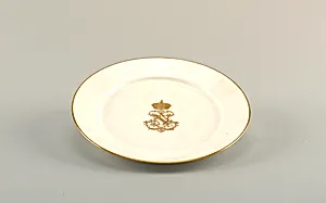 Two Plates, from a Napoleon III Table Service (Assiettes, Service Ã  Chiffre DorÃ© de l'Empereur NapolÃ©on III)