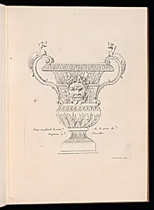Vase en plomb bronzé de la piece de Neptune à Versailles