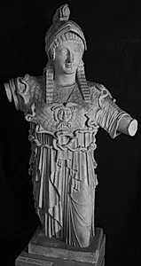 Athena, stående iført chiton, ægide og hjelm by Ubekendt