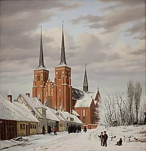 En gade i Roskilde. I baggrunden domkirken