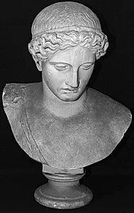 Fra statuen Hera Borghese by Ubekendt