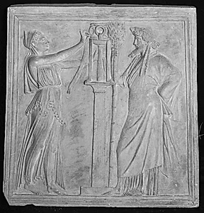 Kandelaberbase. Dionysos (th.) og mænade stående på hver side af søjle med trefod by Ubekendt
