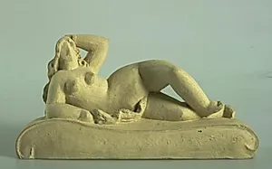 Liggende nøgen kvinde by Henri Laurens
