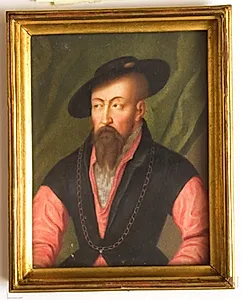 Mand med flad baret og halskæde by Daniel Gardelle
