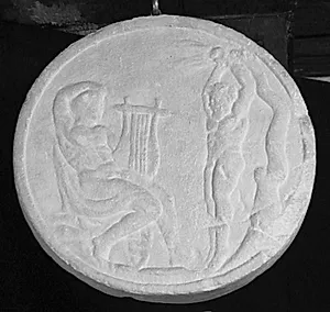 Skive med relief på begge sider, Marsyas straffes foran Apollon, dansende satyr by Ubekendt