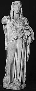 Stående kvinde med polos, Demeter by Ubekendt