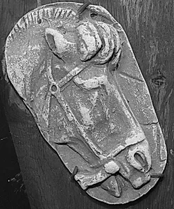 Trajan søjlen. Hestehoved by Ubekendt