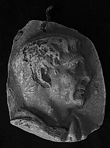 Trajan søjlen. Mandehoved, højre profil by Ubekendt
