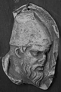 Trajan søjlen. Mandehoved, højre profil by Ubekendt