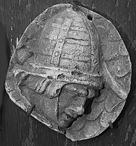 Trajan søjlen. Mandehoved, højre profil by Ubekendt