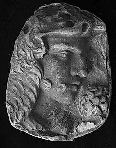 Trajan søjlen. Mandehoved, højre profil by Ubekendt