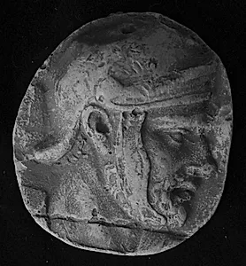 Trajan søjlen. Mandehoved, højre profil by Ubekendt