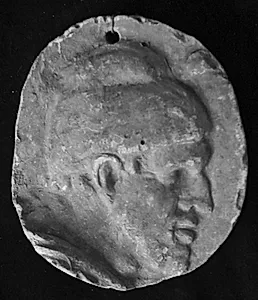 Trajan søjlen. Mandehoved, højre profil by Ubekendt