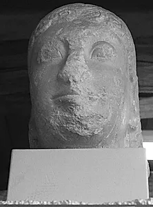 Ung mand, kouros by Ubekendt