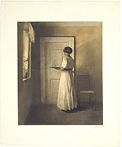 Ung pige med en bakke by Peter Ilsted