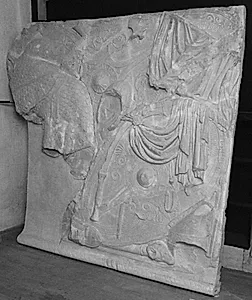 Våben og andet krigsudstyr, Trajan søjlen by Ubekendt