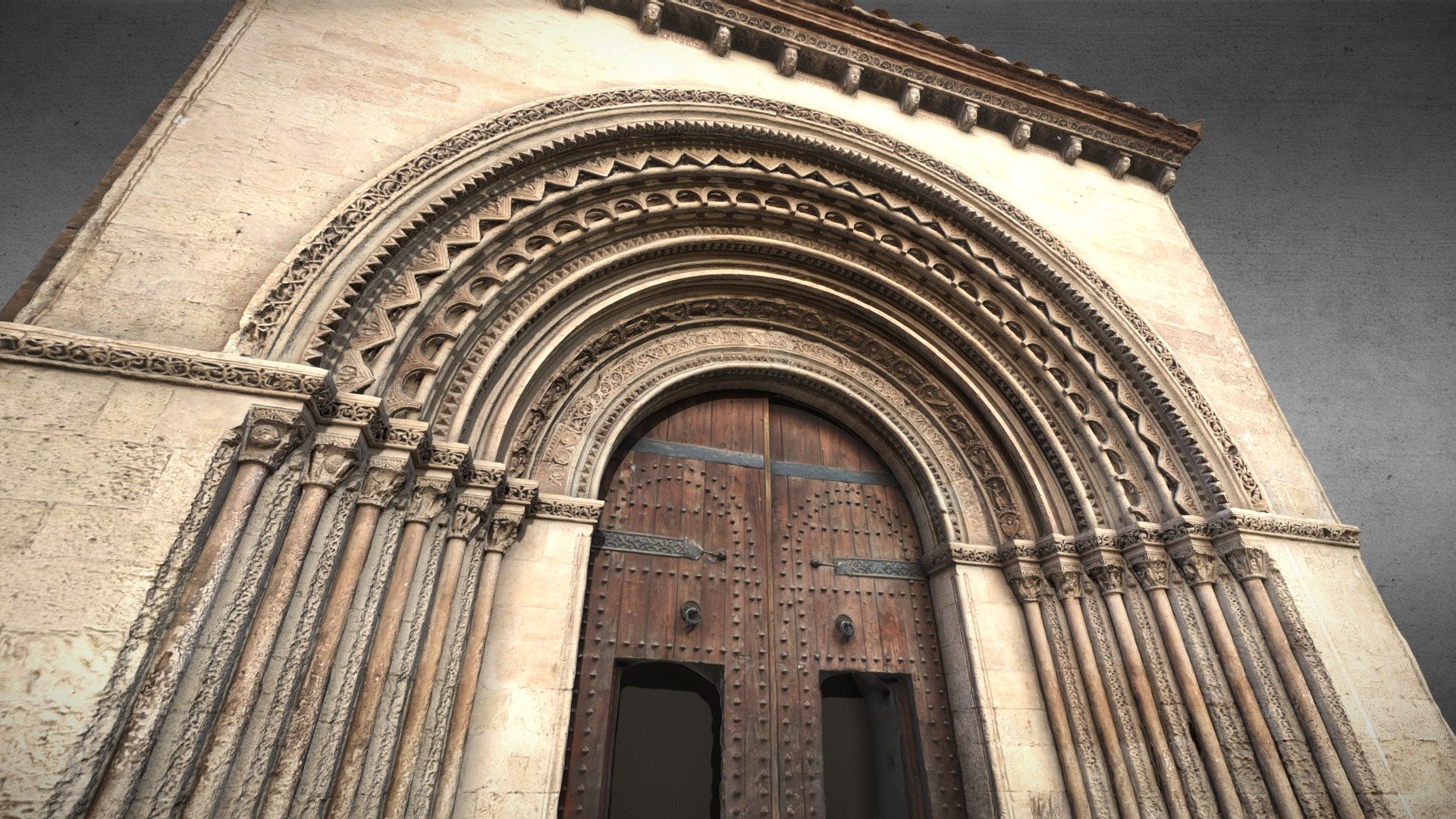 Portada románica de la catedral de Valencia