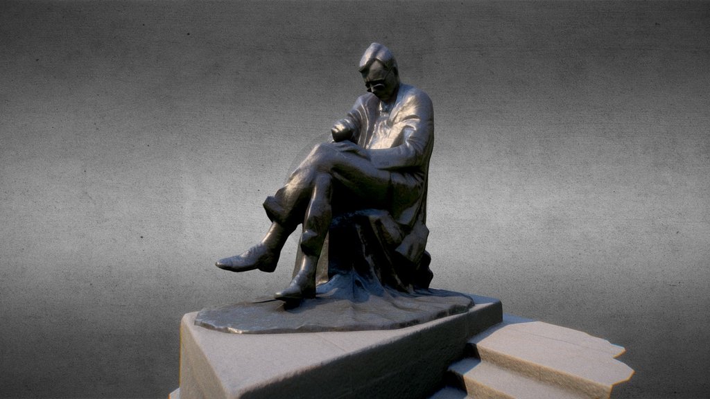 Dmitri Shostakovich statue