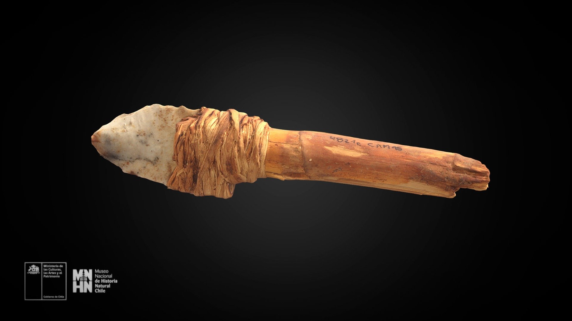 Cuchillo lítico enmangado