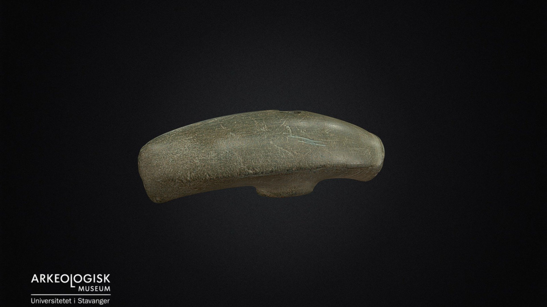 Boat-shaped battle axe