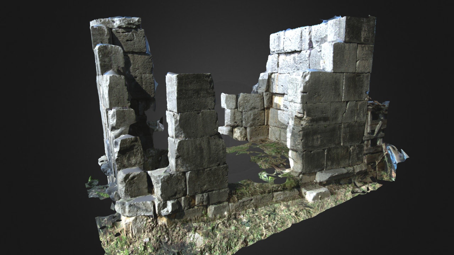 Large Roman sepulcher in square work