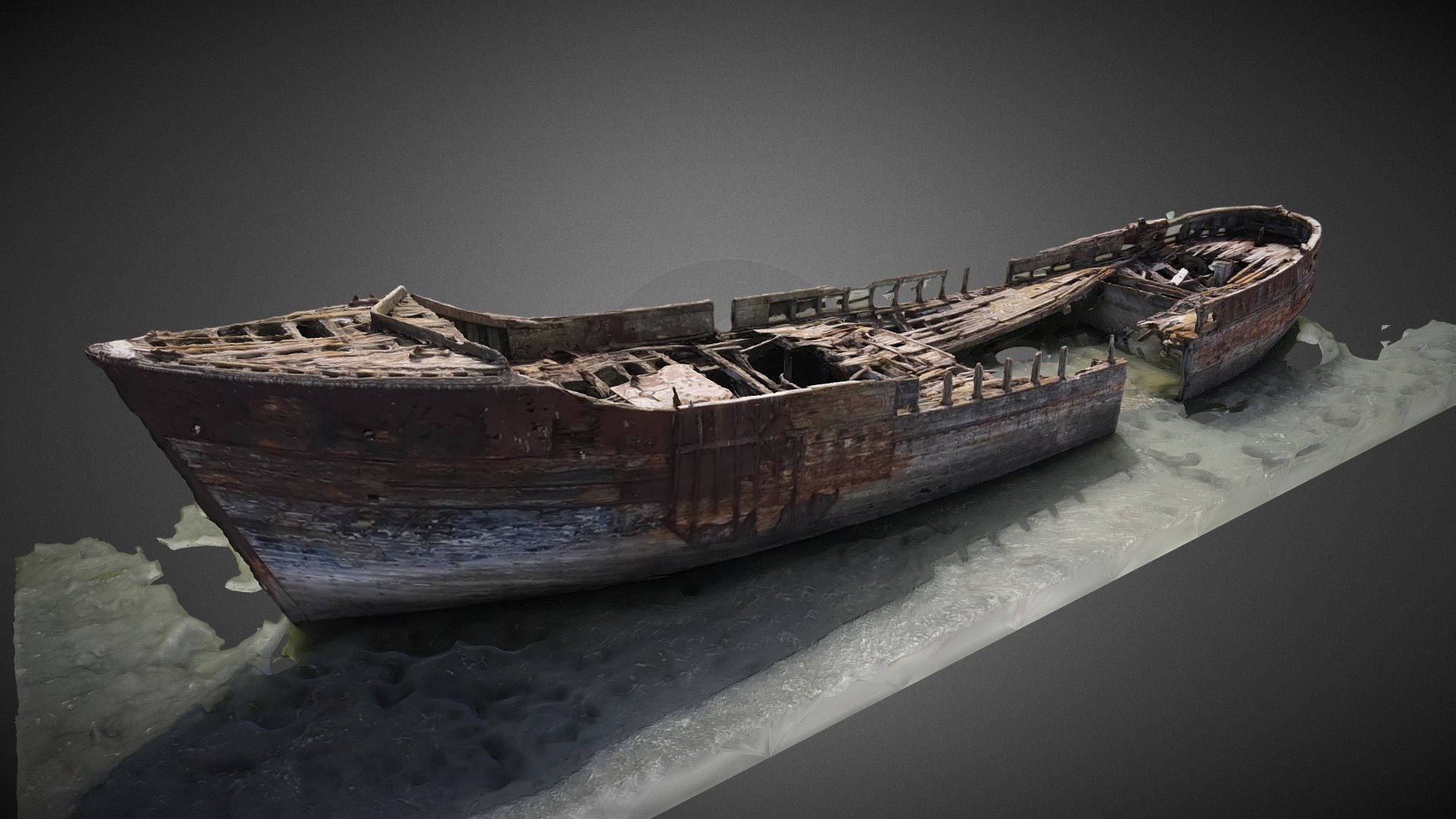 Wooden Wreck in River Medway
