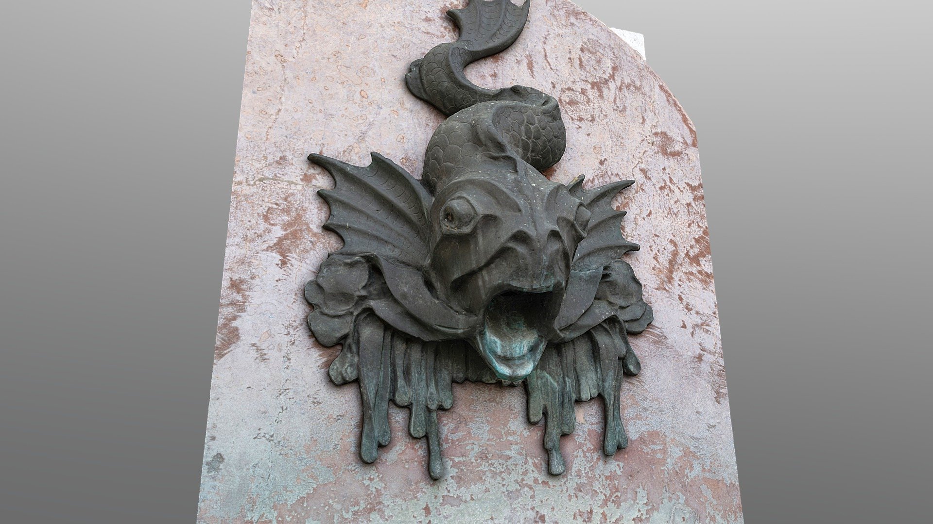 Fish fountain sprinkler