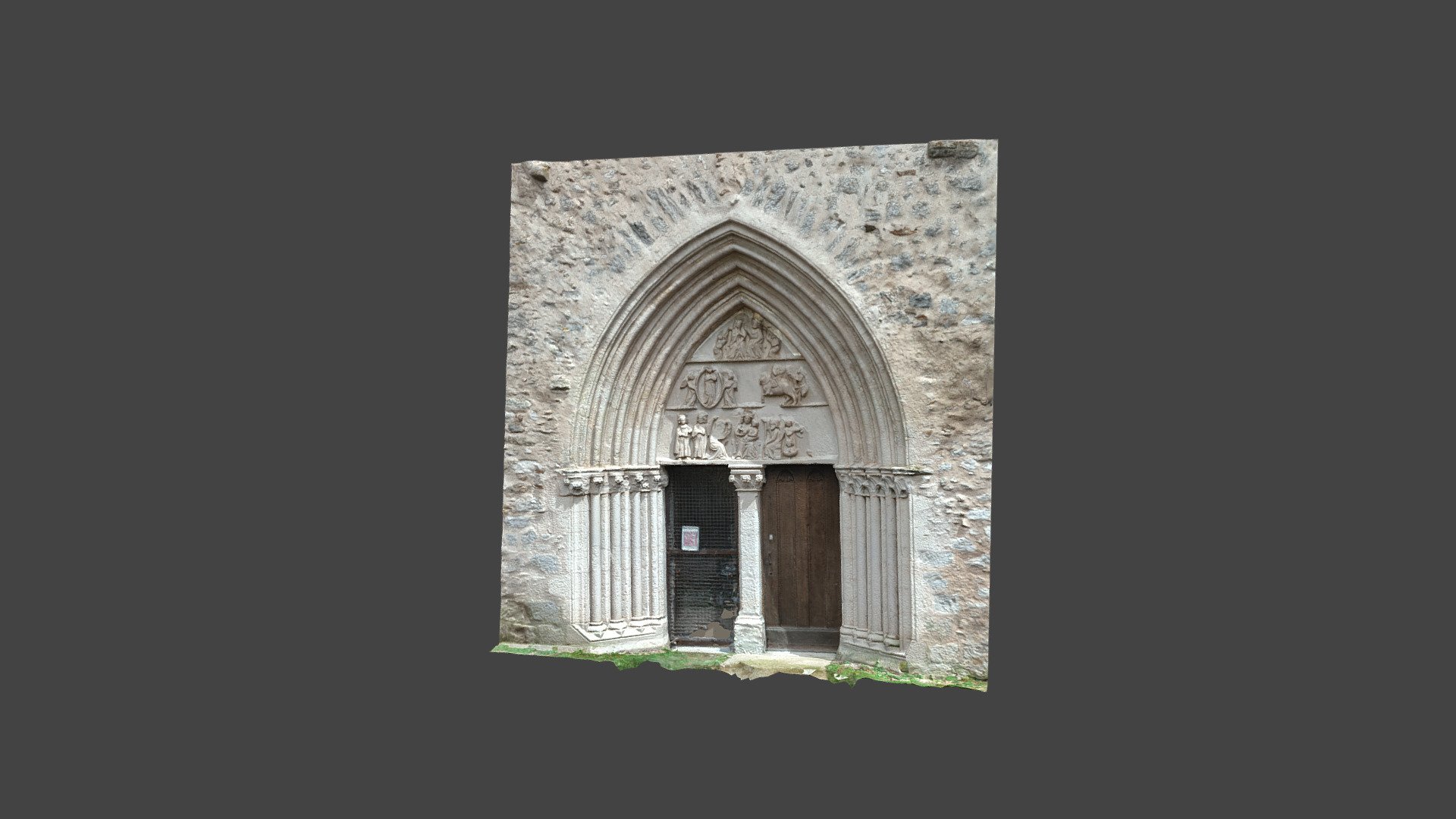 Main entrance - collégiale de Crécy la Chapelle